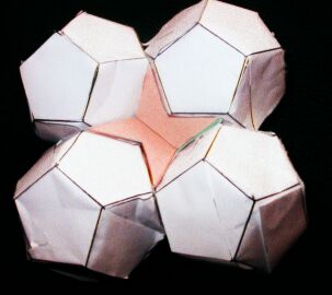 Cubic packing with dodecahedra