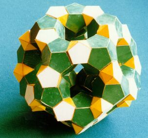 3 dimensional structure with dodecahedra and tri-diminished icosahedra